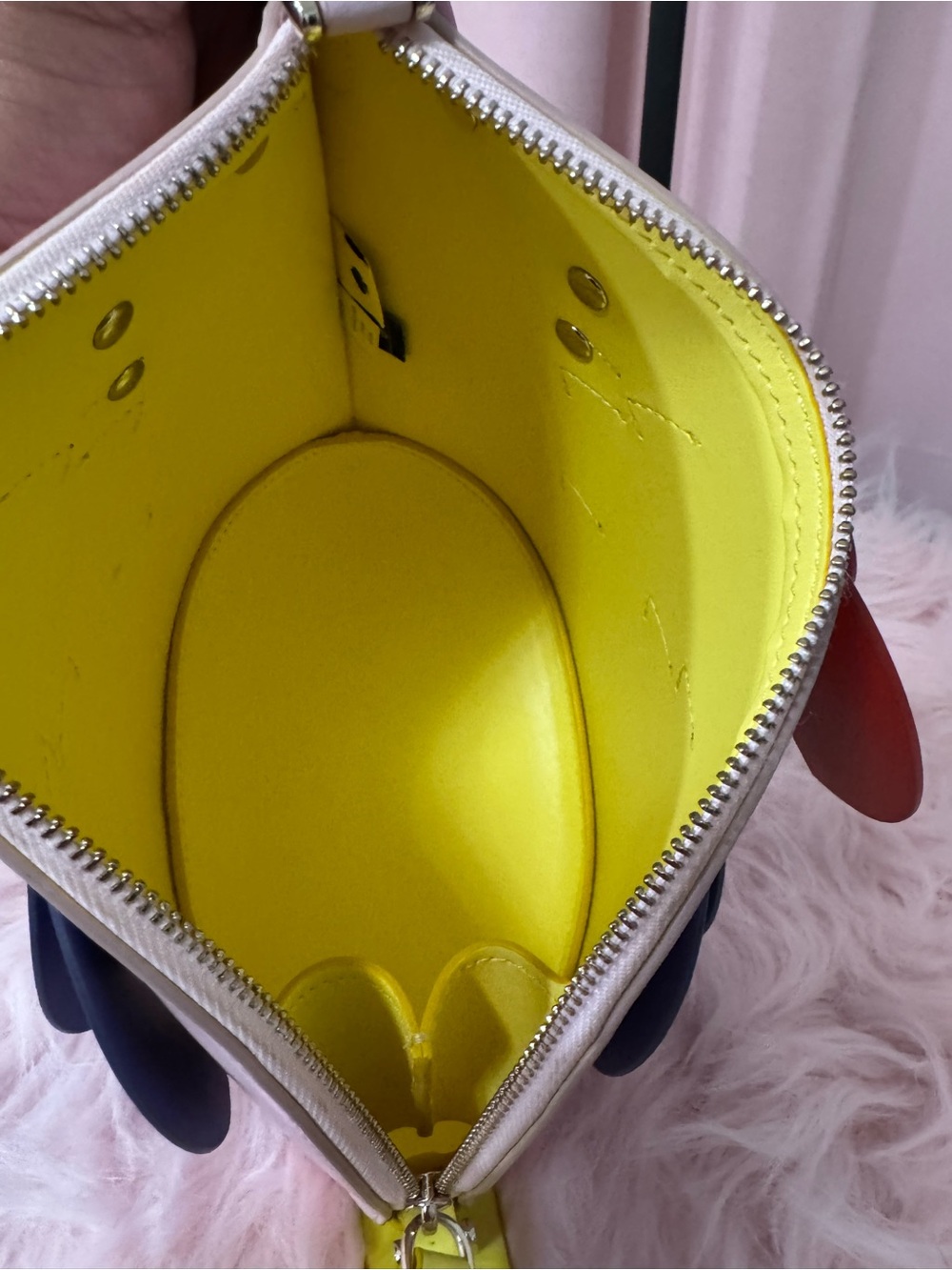 🦜 Kate Spade Parrot Crossbody – Serving Looks, Not Seeds - Picture 4 of 12